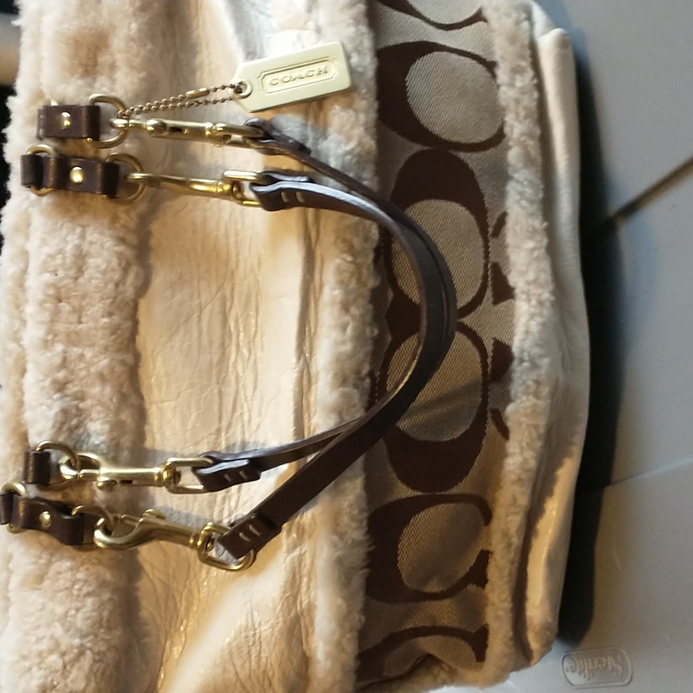 COACH WHISKEY LEATHER & SHEARLING SIGNATURE TOTE